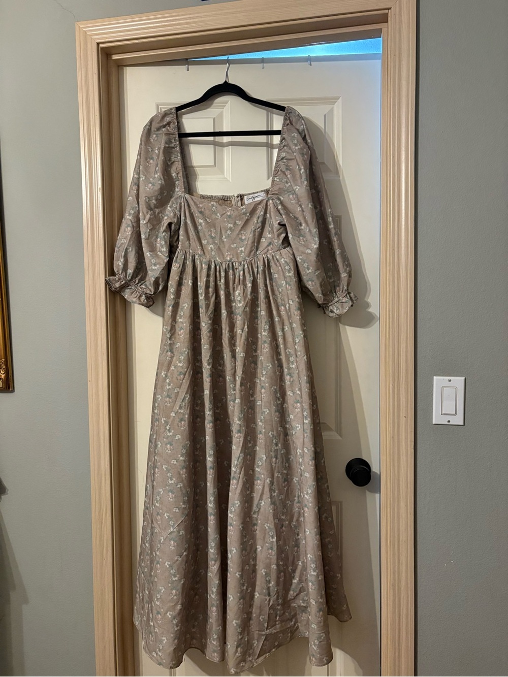 CJLA Floral Puff-Sleeve Maxi Dress